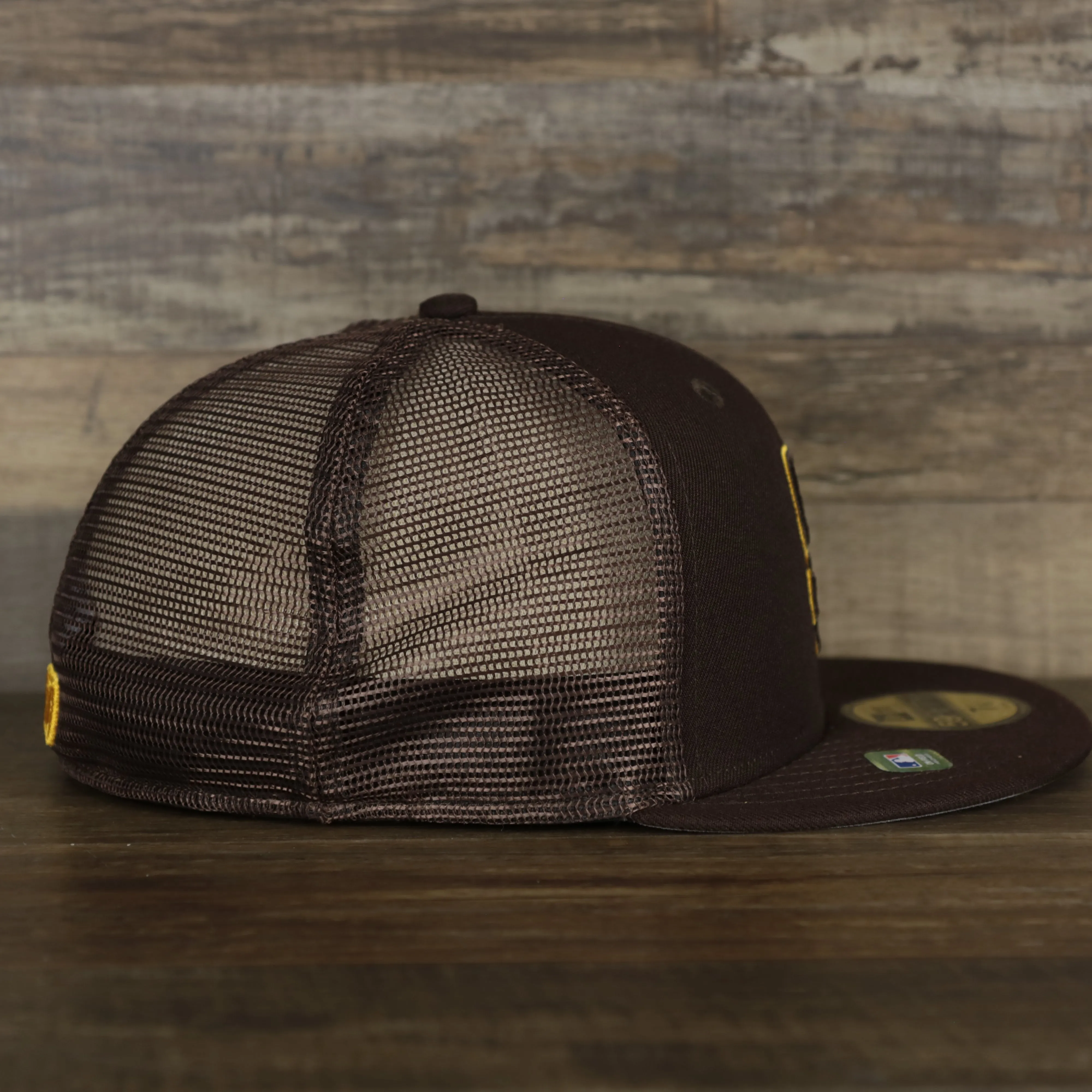 San Diego Padres Onfield 2022 Batting Practice 59Fifty Trucker Hat | Brown